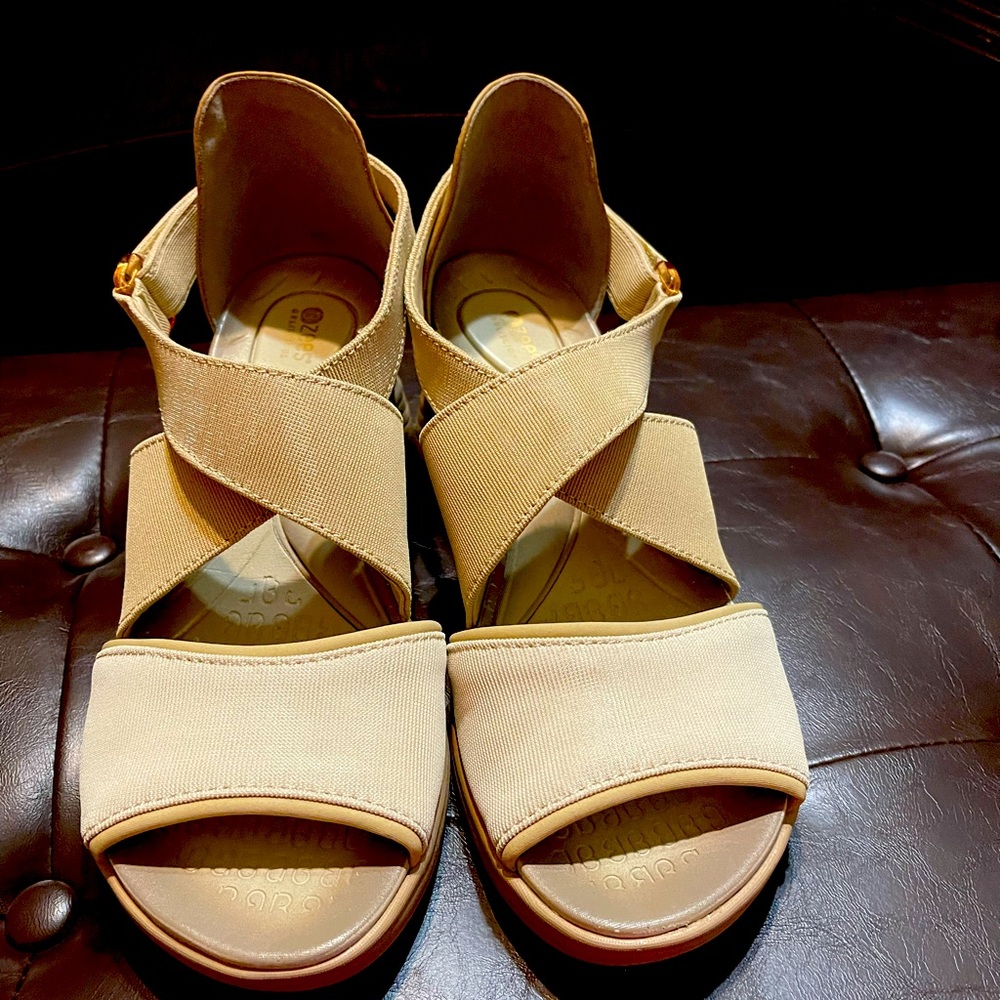 Bleed wedge sandals size 11
